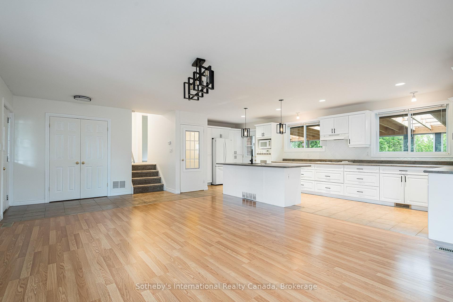 Photo 16 of 7 Whipps Court, Collingwood — HOMEH