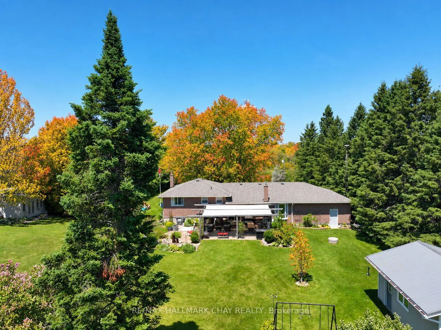 Photo 2 of 6815 4th Line, New Tecumseth, Rural New Tecumseth — HOMEH