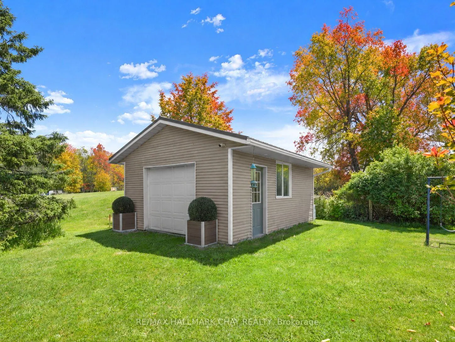 Photo 3 of 6815 4th Line, New Tecumseth, Rural New Tecumseth — HOMEH