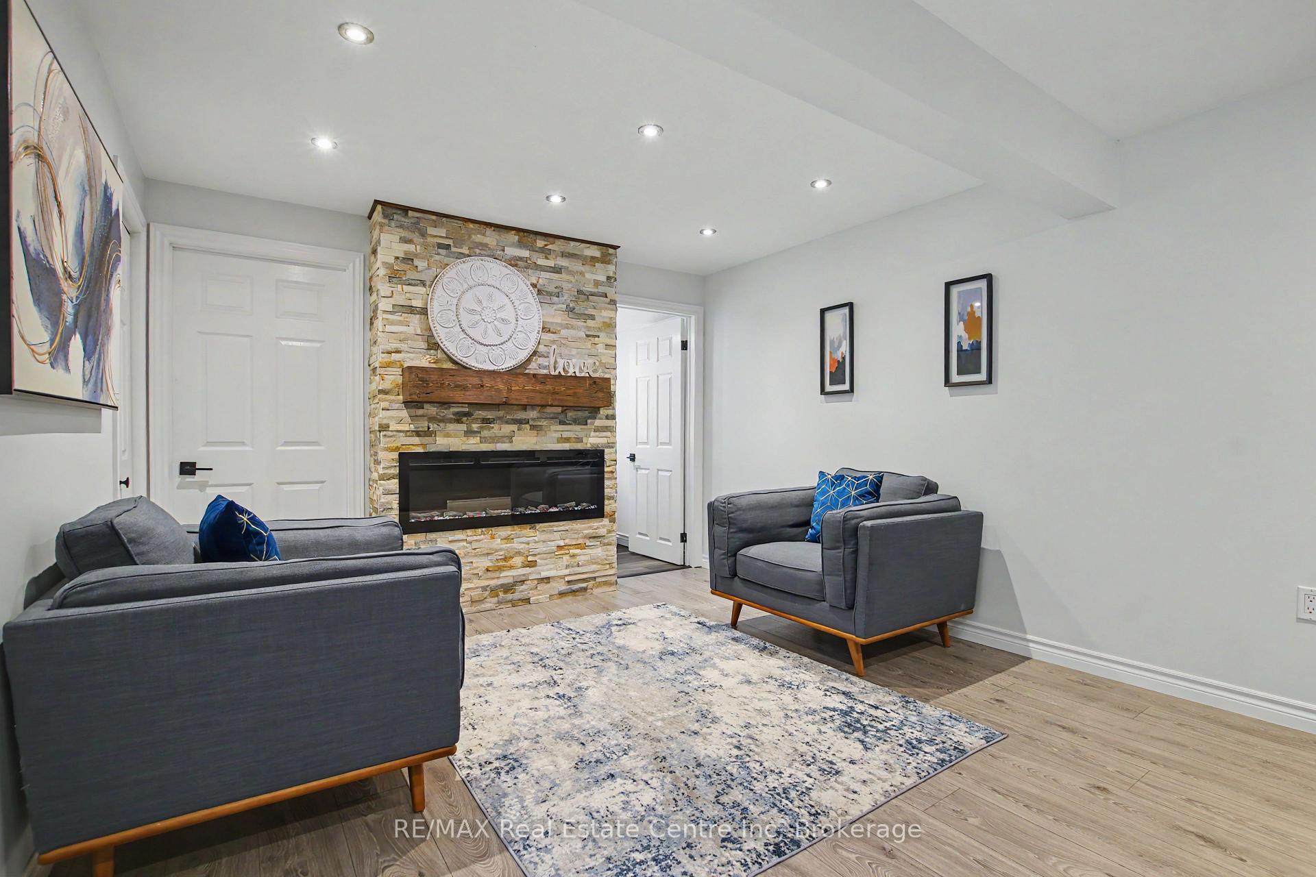Photo 24 of 148 Carter Crescent, Cambridge, Greenway-Chaplin — HOMEH