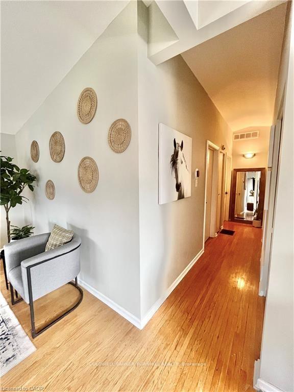 Photo 12 of 241 Thorner Drive, Hamilton, Thorner — HOMEH