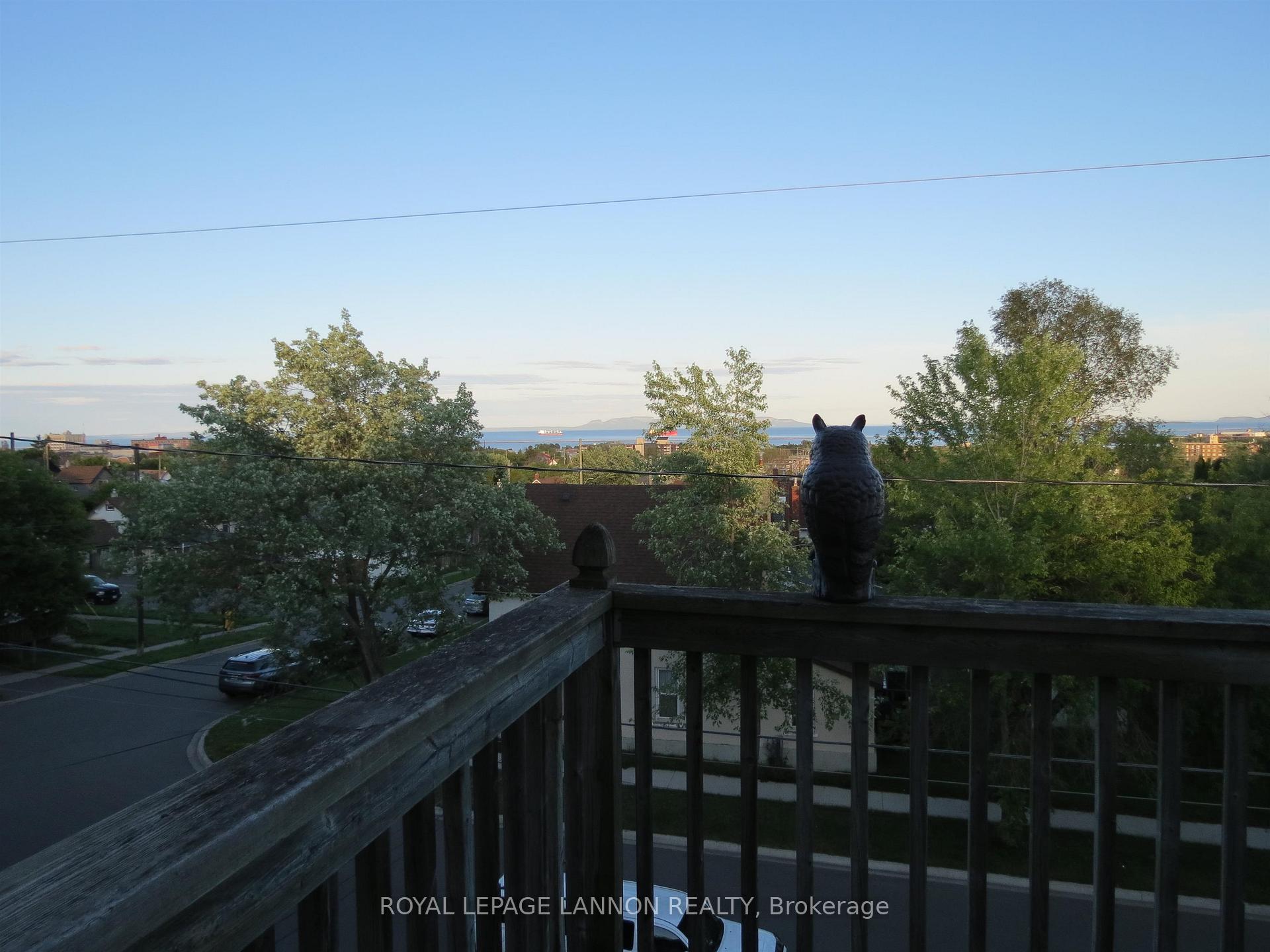 Photo 31 of 4 Crown Street, Thunder Bay, Court / Cumberland — HOMEH