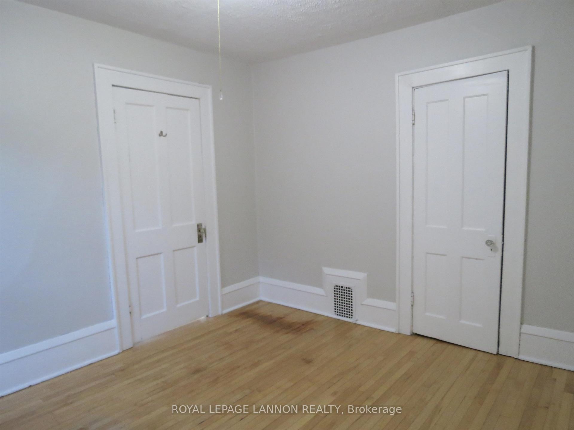 Photo 34 of 4 Crown Street, Thunder Bay, Court / Cumberland — HOMEH