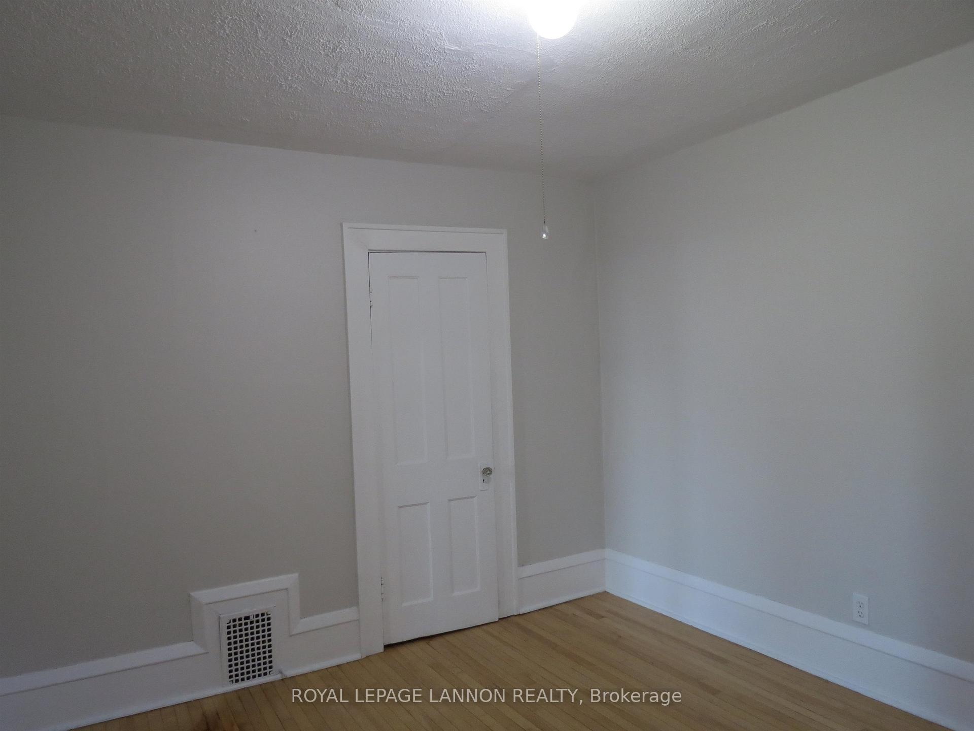 Photo 35 of 4 Crown Street, Thunder Bay, Court / Cumberland — HOMEH