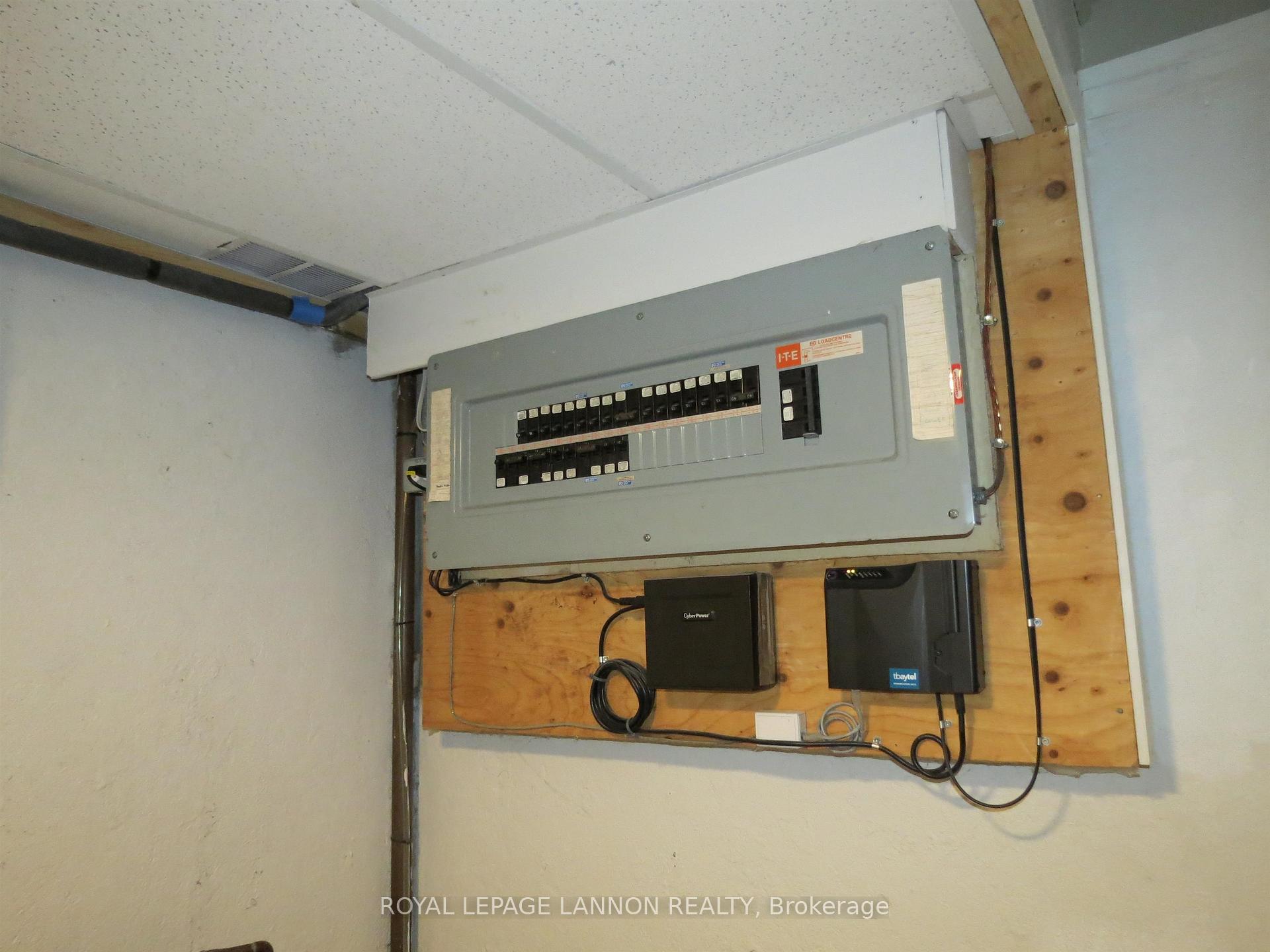 Photo 49 of 4 Crown Street, Thunder Bay, Court / Cumberland — HOMEH