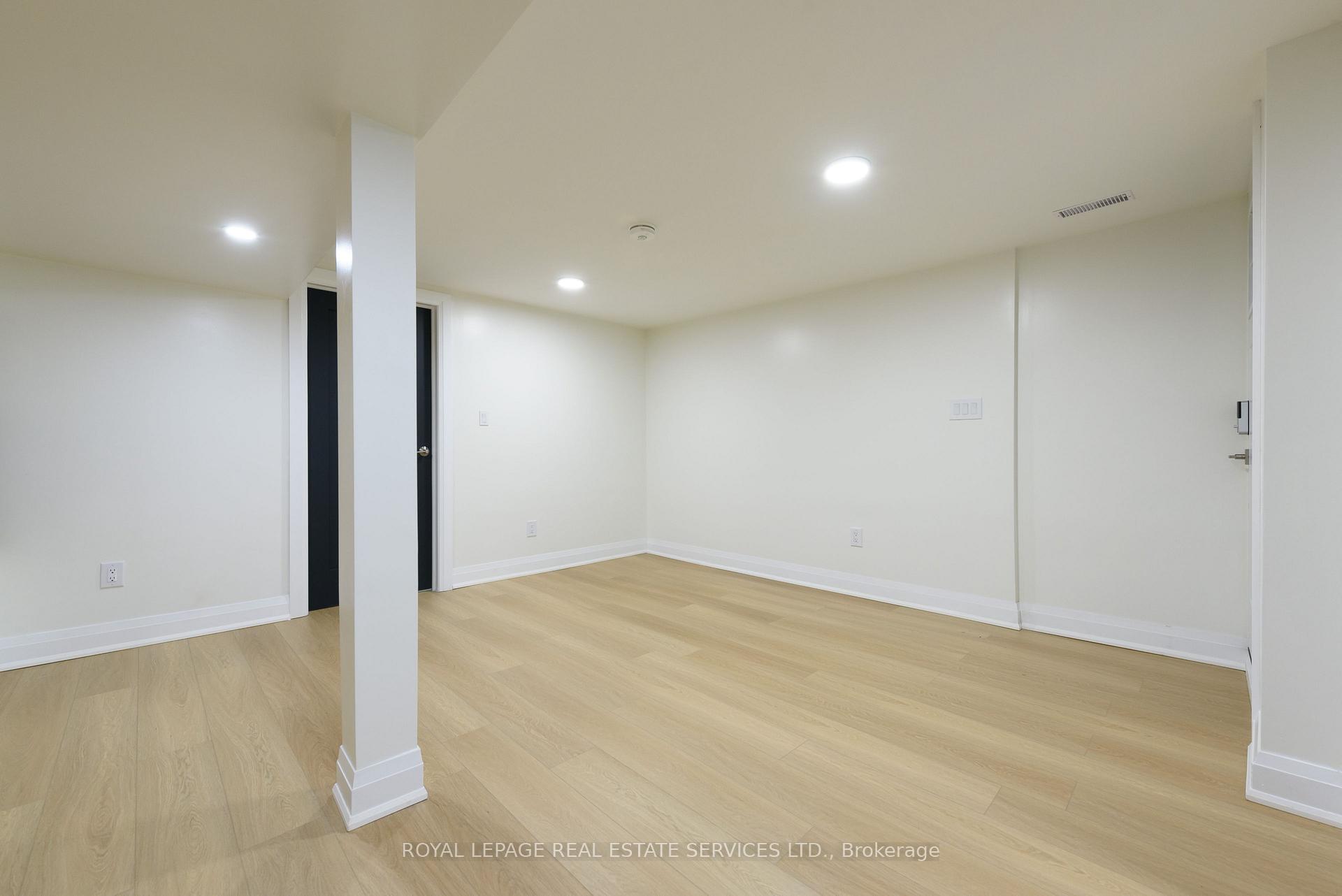 Photo 3 of Unit Lower, 81 Major Street, Toronto, University — HOMEH