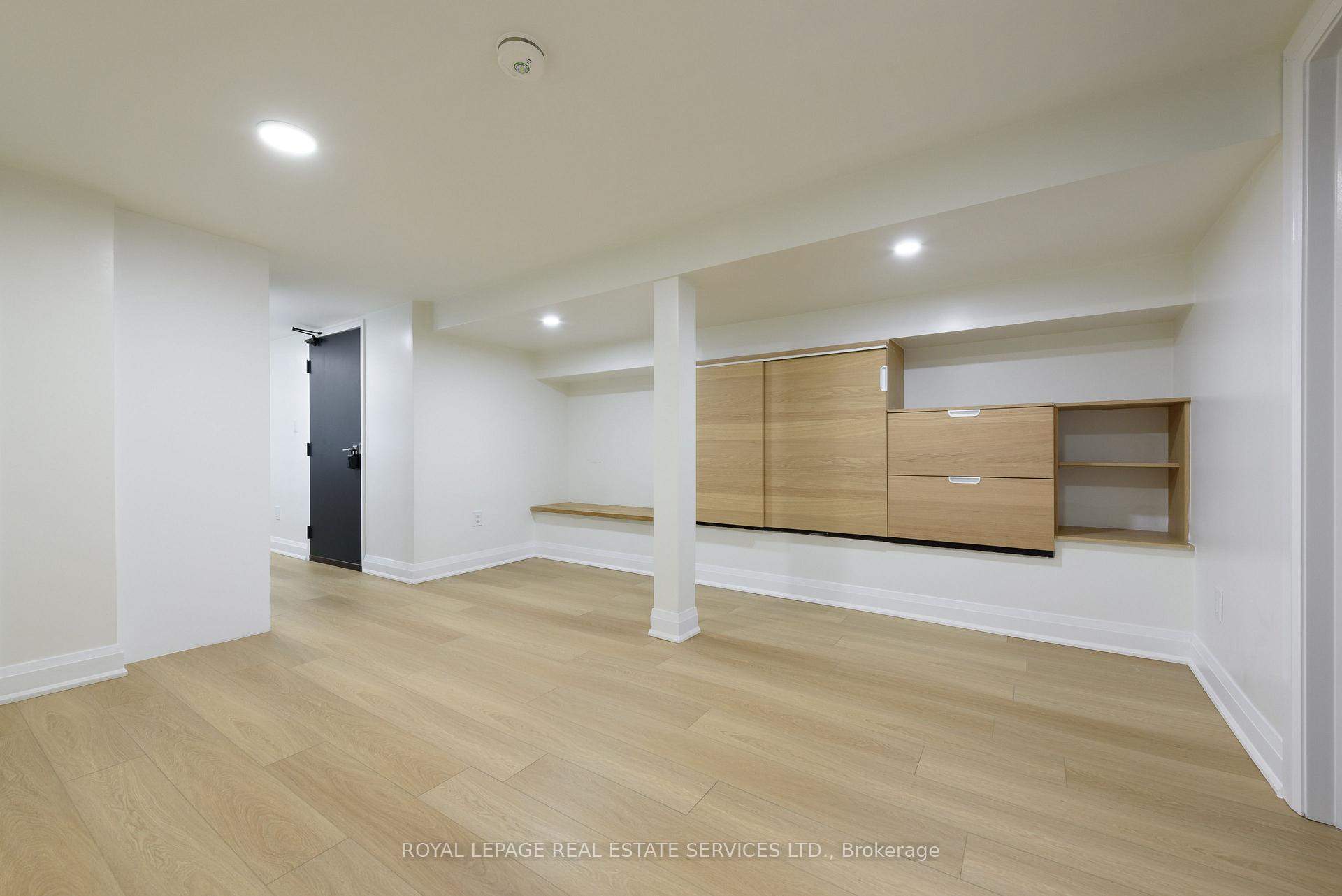Photo 4 of Unit Lower, 81 Major Street, Toronto, University — HOMEH