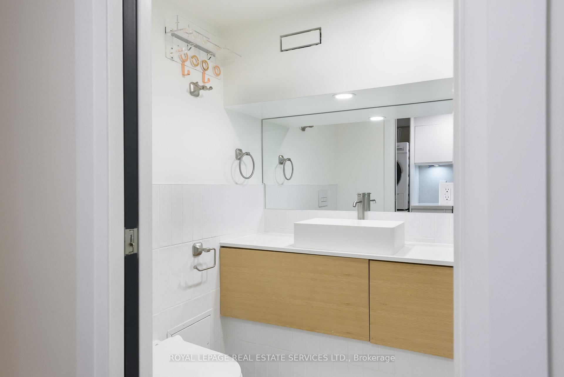Photo 12 of Unit Lower, 81 Major Street, Toronto, University — HOMEH