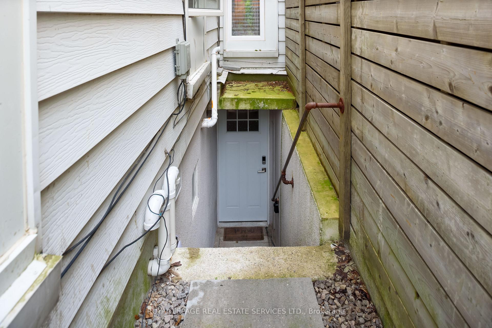 Photo 20 of Unit Lower, 81 Major Street, Toronto, University — HOMEH
