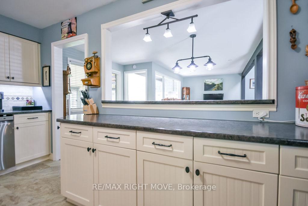 Photo 9 of 1032 Cowbell Lane, Gravenhurst, Morrison — HOMEH