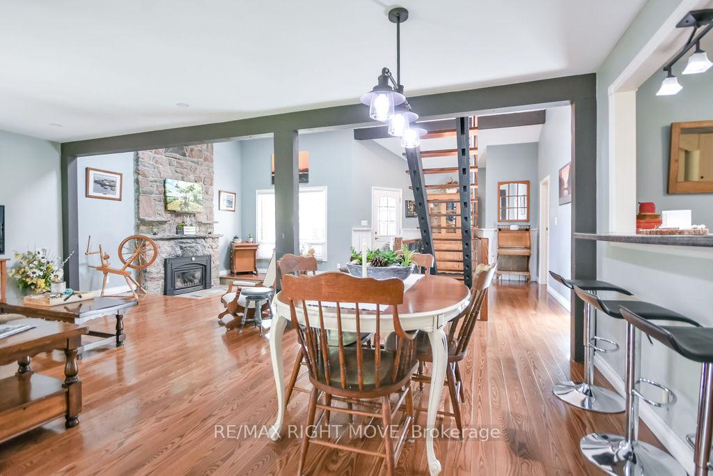 Photo 14 of 1032 Cowbell Lane, Gravenhurst, Morrison — HOMEH