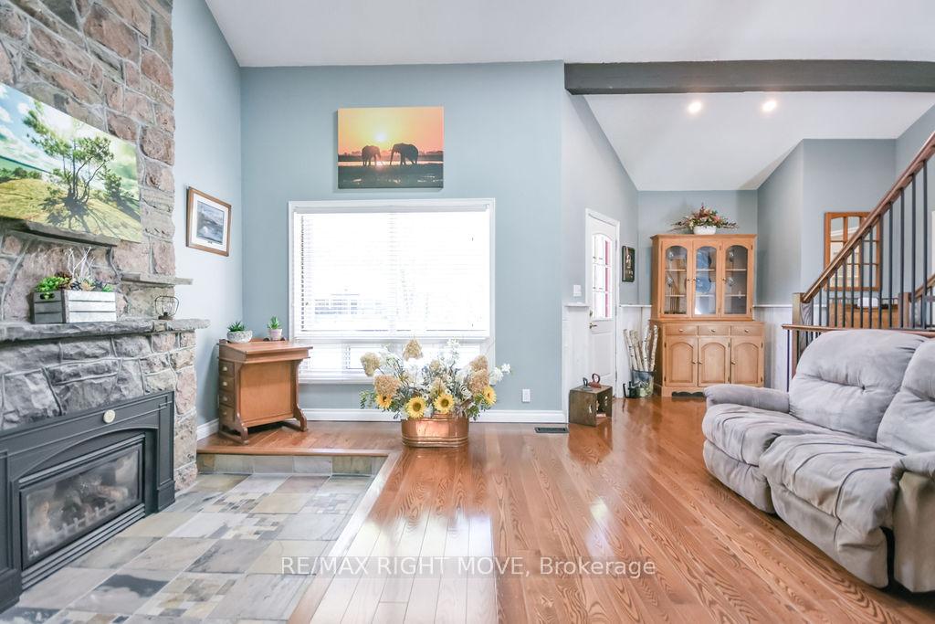Photo 16 of 1032 Cowbell Lane, Gravenhurst, Morrison — HOMEH
