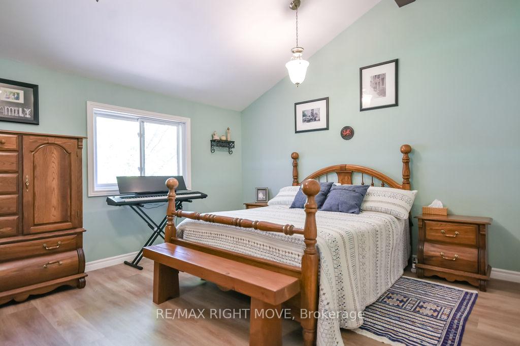Photo 26 of 1032 Cowbell Lane, Gravenhurst, Morrison — HOMEH