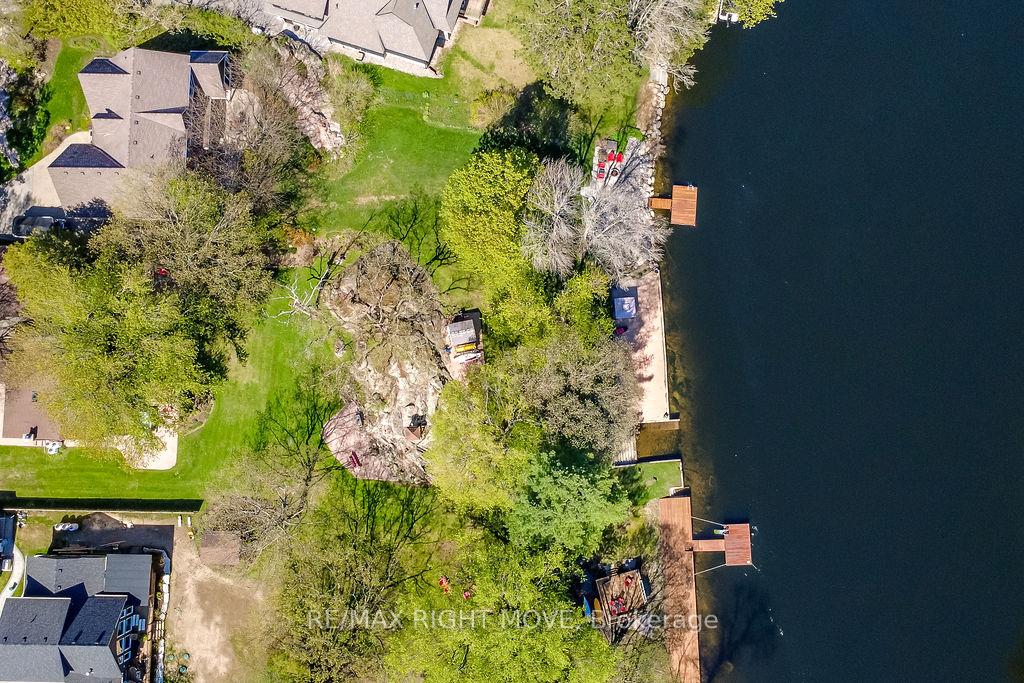 Photo 39 of 1032 Cowbell Lane, Gravenhurst, Morrison — HOMEH