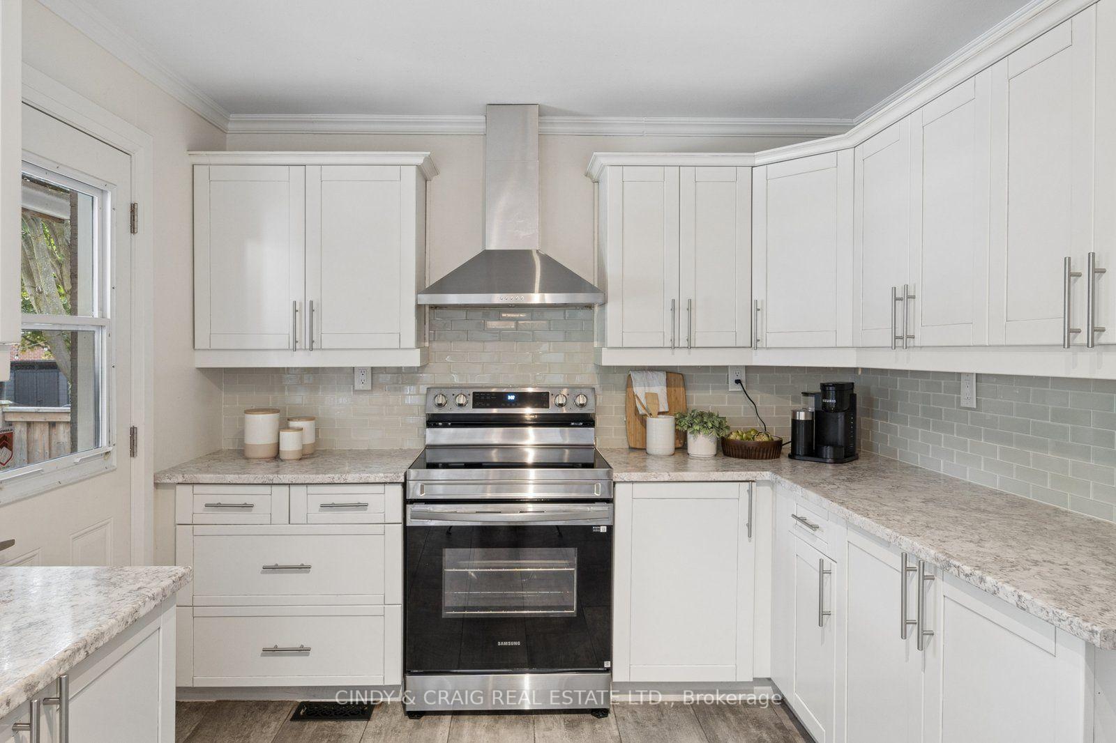 Photo 12 of 1707 Highway 2 Road, Clarington, Courtice — HOMEH