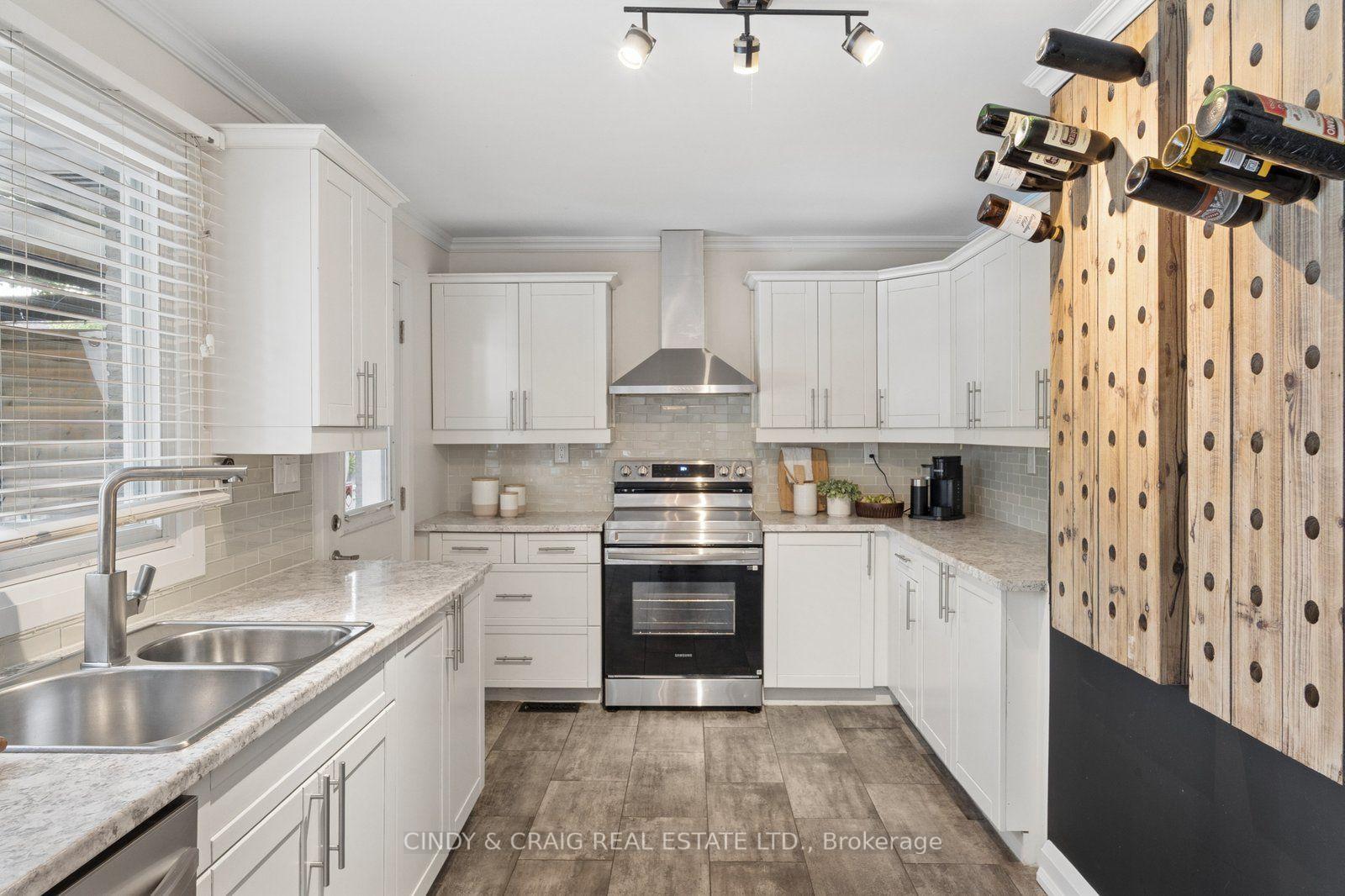 Photo 11 of 1707 Highway 2 Road, Clarington, Courtice — HOMEH