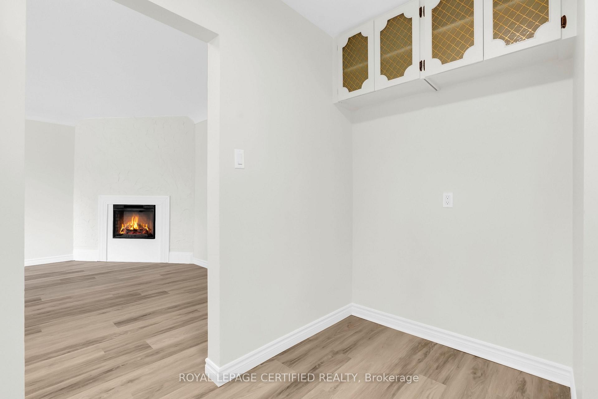 Photo 15 of 301 Geneva Avenue, Oshawa, Lakeview — HOMEH