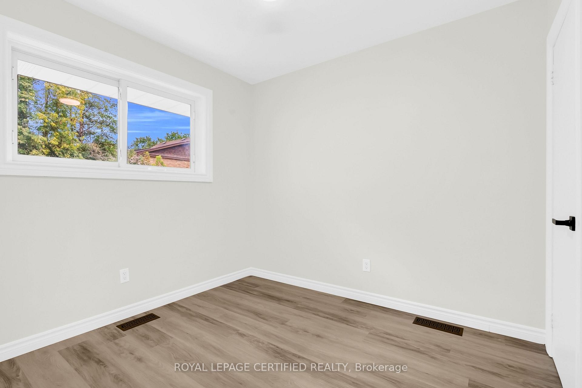 Photo 22 of 301 Geneva Avenue, Oshawa, Lakeview — HOMEH