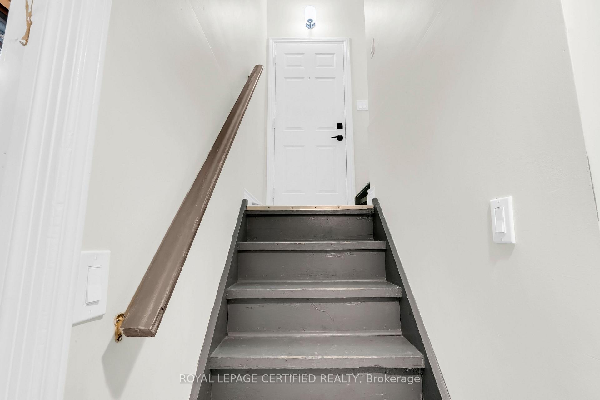 Photo 26 of 301 Geneva Avenue, Oshawa, Lakeview — HOMEH
