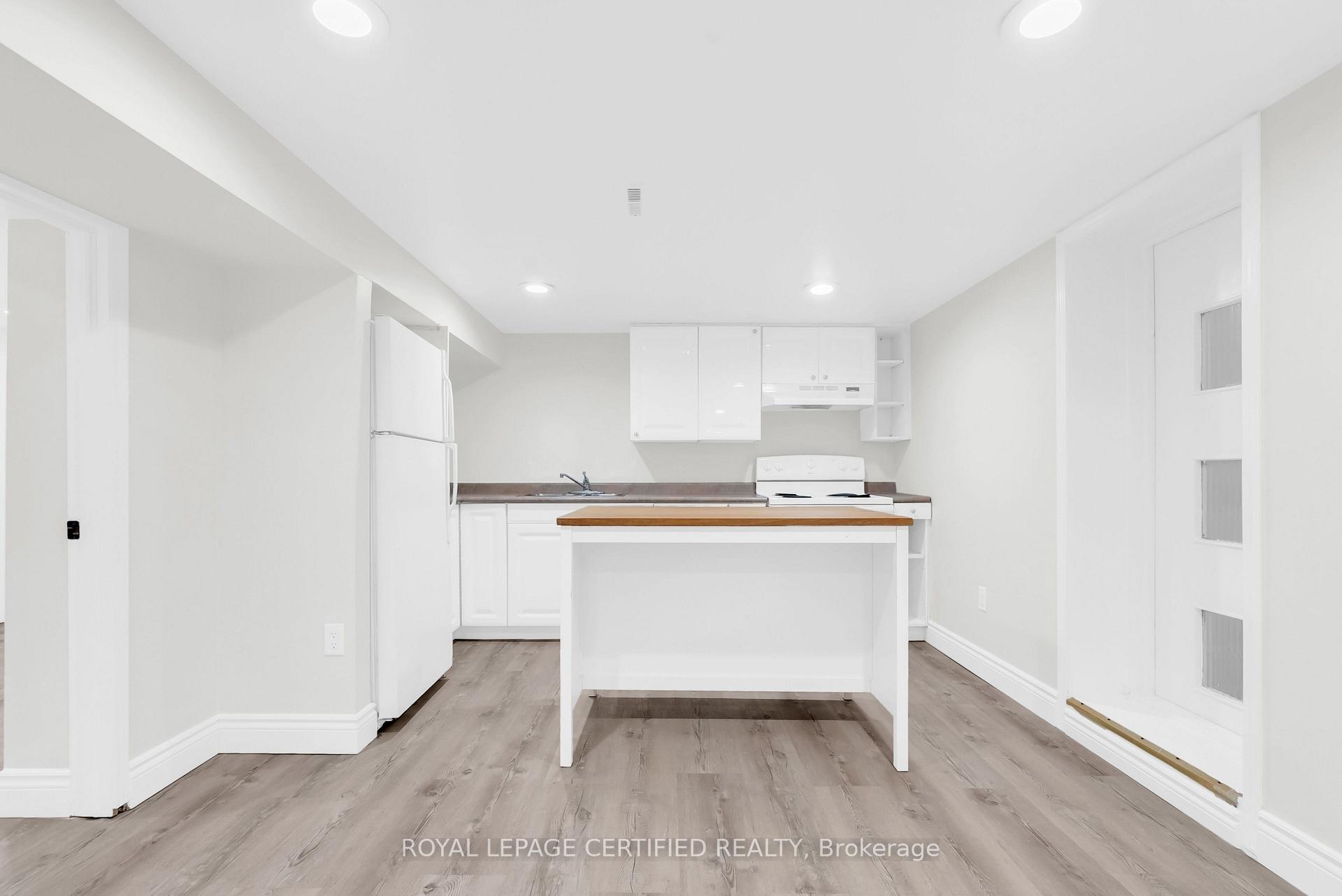 Photo 30 of 301 Geneva Avenue, Oshawa, Lakeview — HOMEH