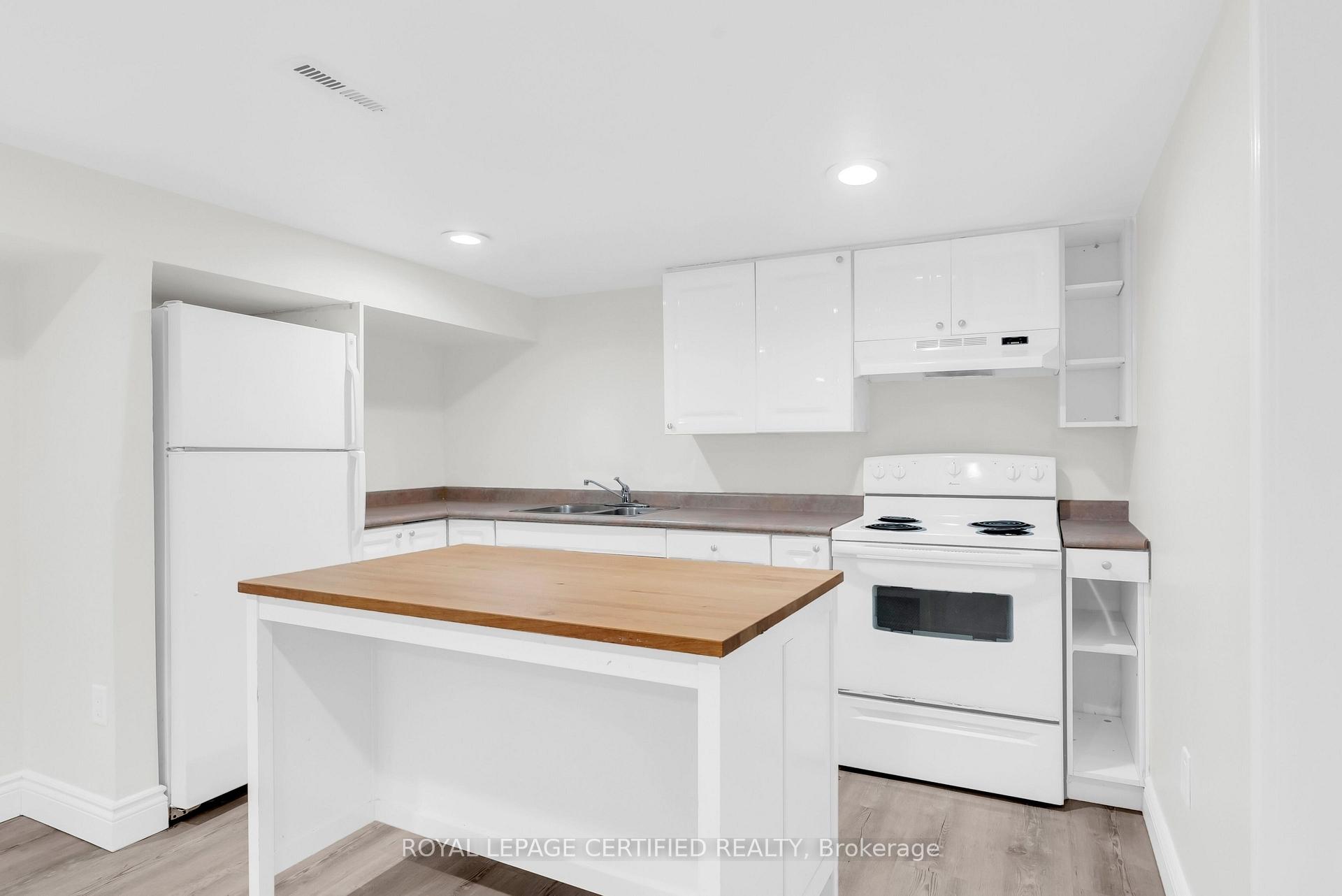 Photo 32 of 301 Geneva Avenue, Oshawa, Lakeview — HOMEH