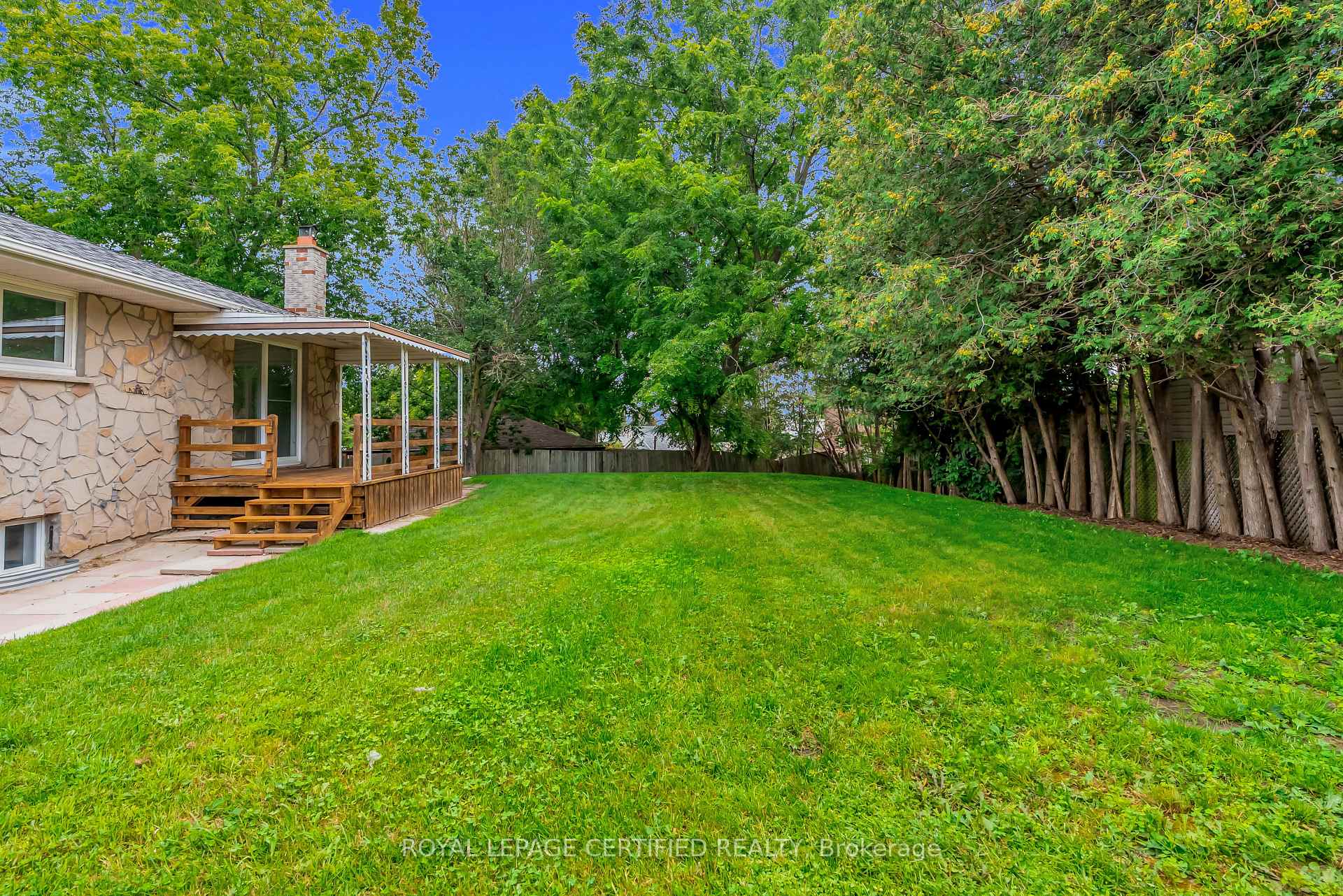 Photo 41 of 301 Geneva Avenue, Oshawa, Lakeview — HOMEH