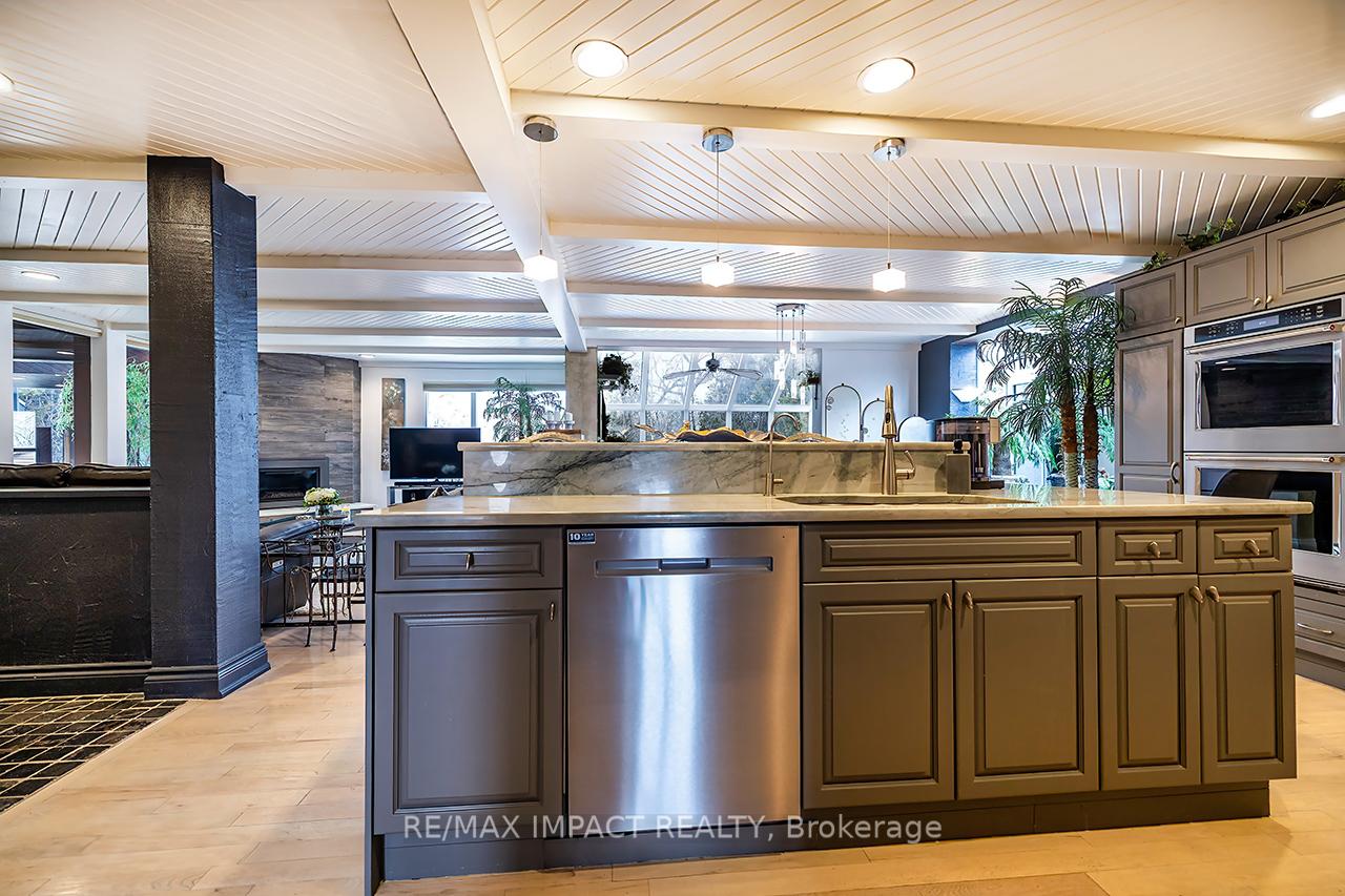 Photo 9 of 1410 Manitou Drive, Oshawa, Samac — HOMEH
