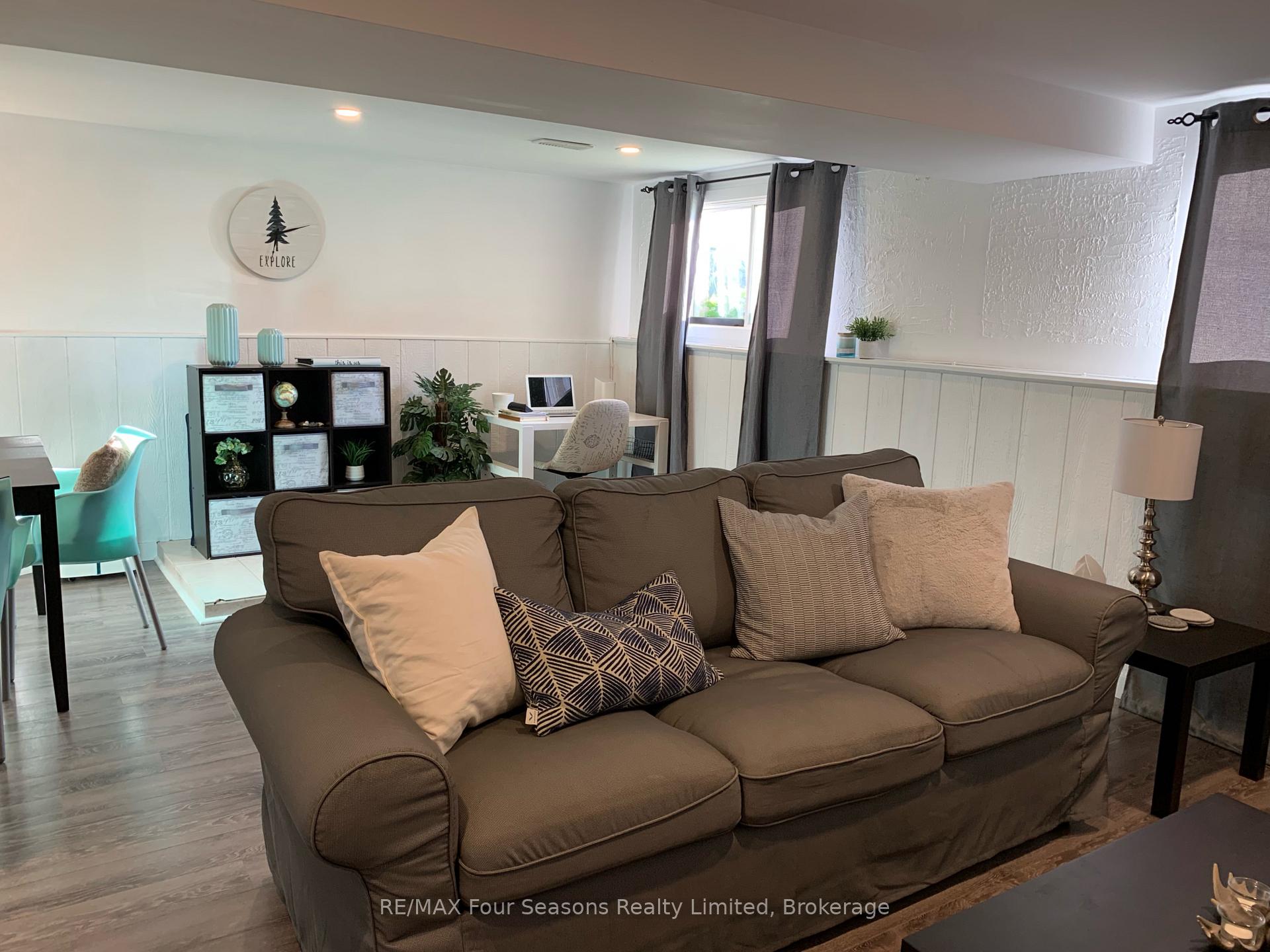 Photo 5 of Unit Unit 2, 57 Courtice Crescent, Collingwood — HOMEH