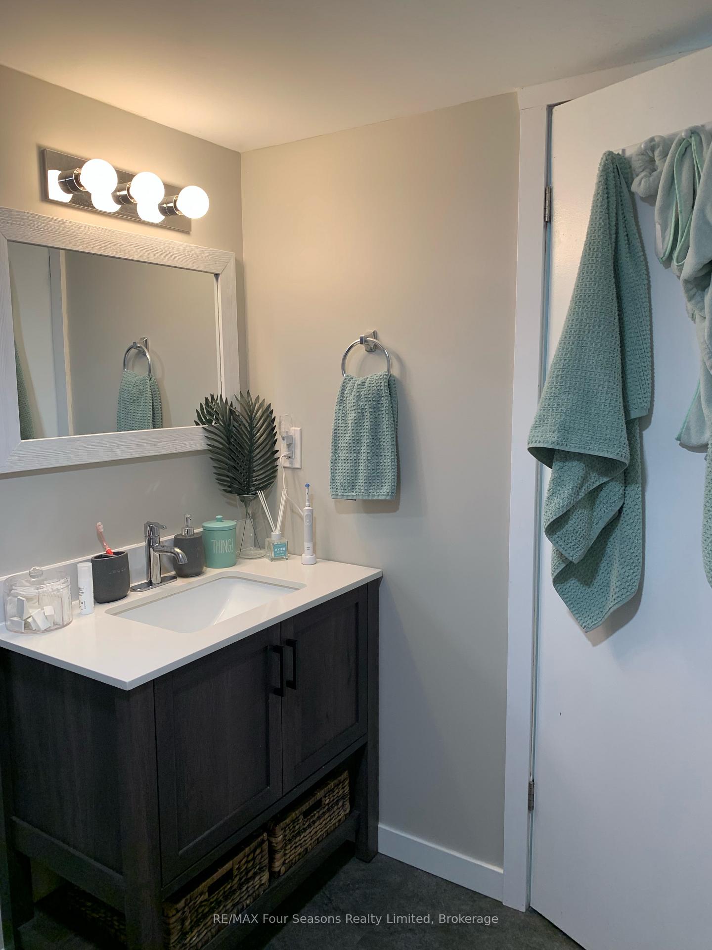 Photo 6 of Unit Unit 2, 57 Courtice Crescent, Collingwood — HOMEH