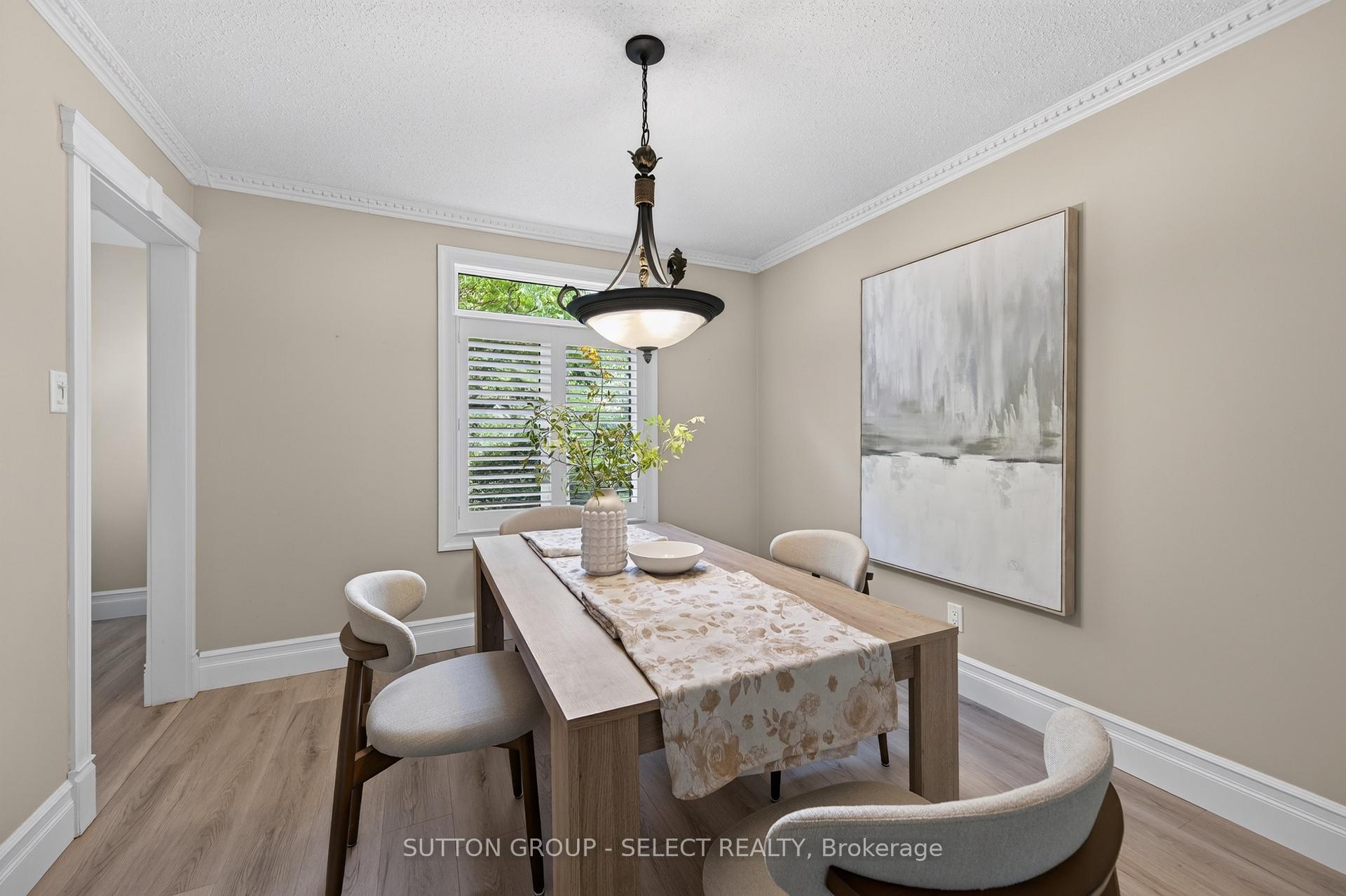 Photo 4 of 12 Banting Crescent, London, North I — HOMEH