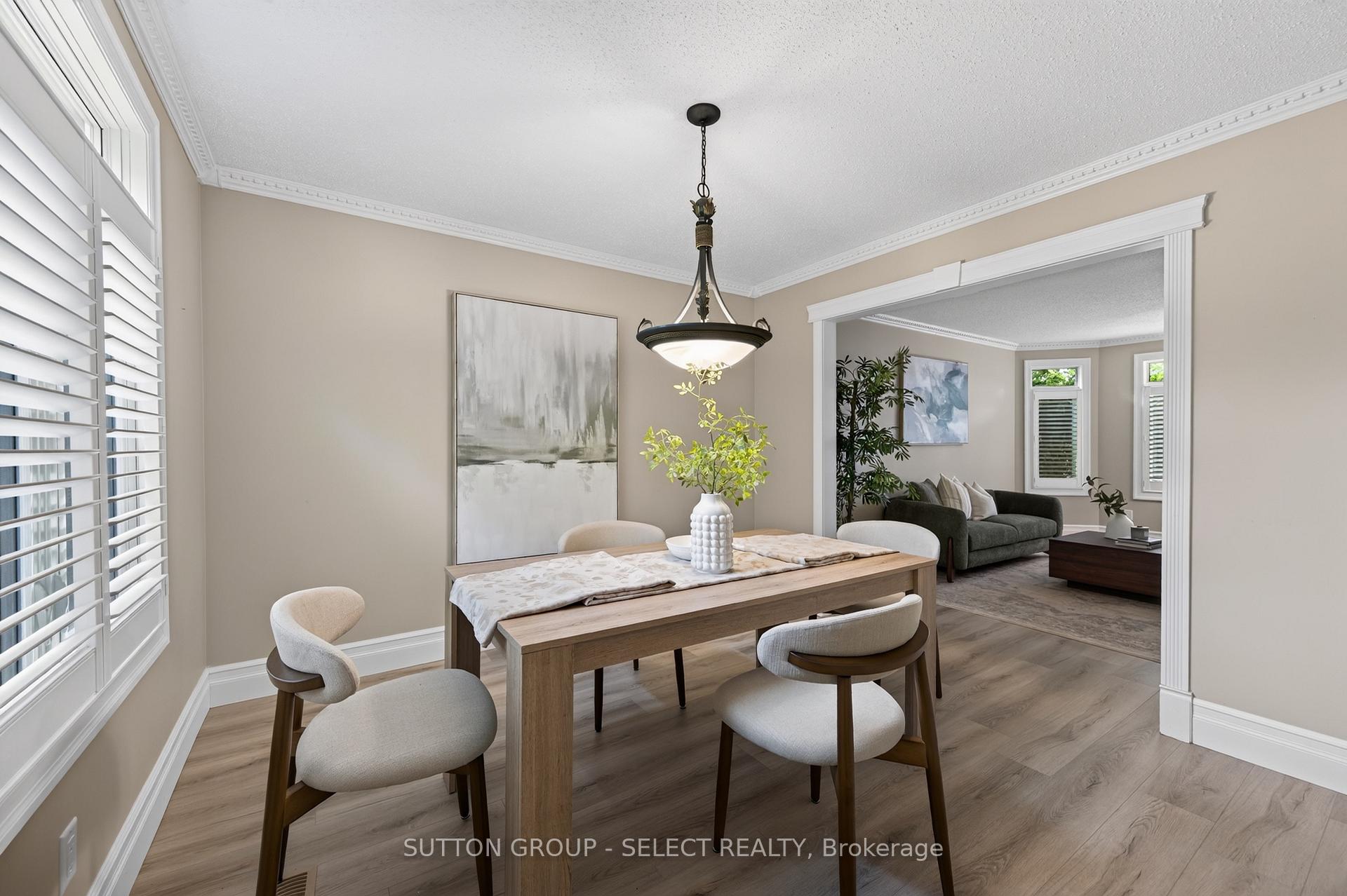 Photo 5 of 12 Banting Crescent, London, North I — HOMEH