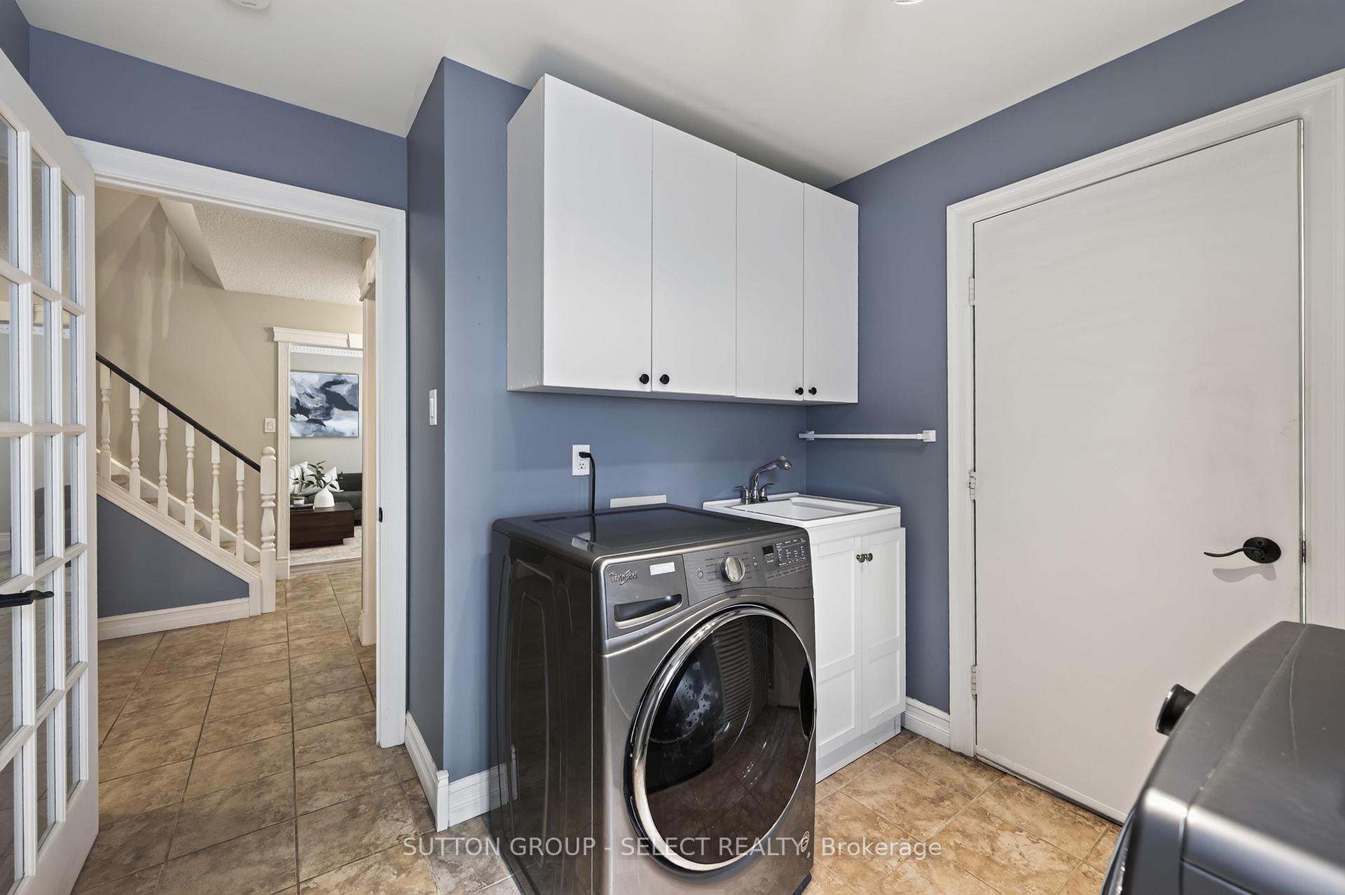 Photo 12 of 12 Banting Crescent, London, North I — HOMEH