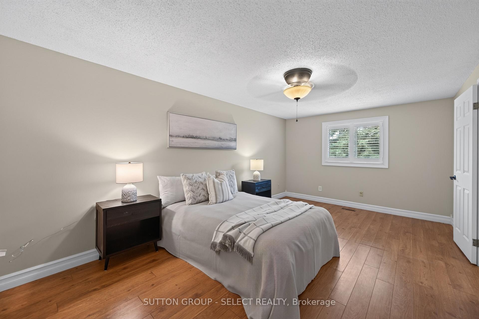 Photo 15 of 12 Banting Crescent, London, North I — HOMEH