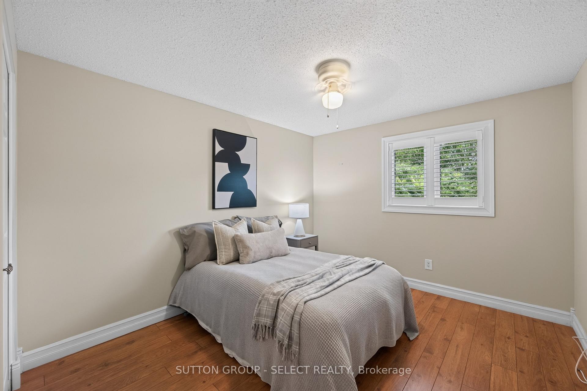 Photo 17 of 12 Banting Crescent, London, North I — HOMEH