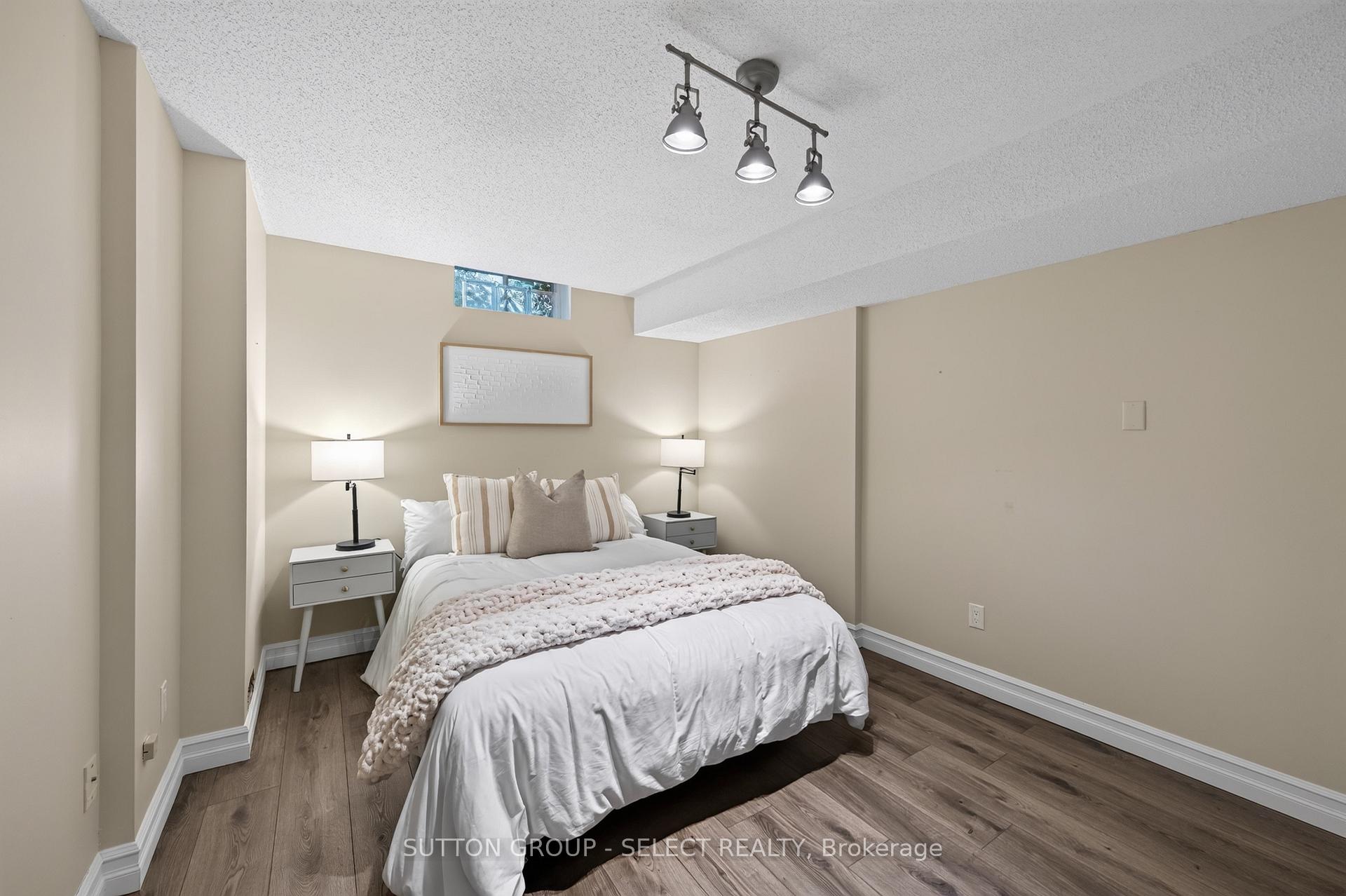 Photo 24 of 12 Banting Crescent, London, North I — HOMEH