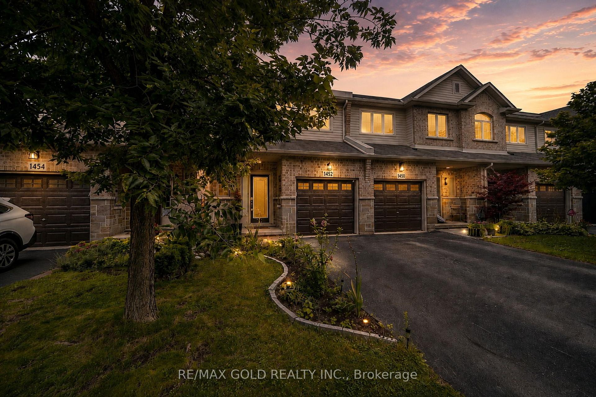 Photo 3 of 1452 Baseline Road, Hamilton, Stoney Creek — HOMEH