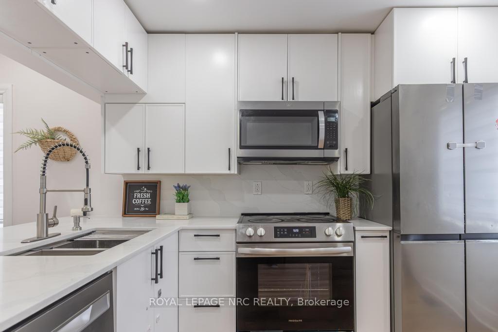 Photo 17 of 21 Trapnell Street, St. Catharines, E. Chester — HOMEH