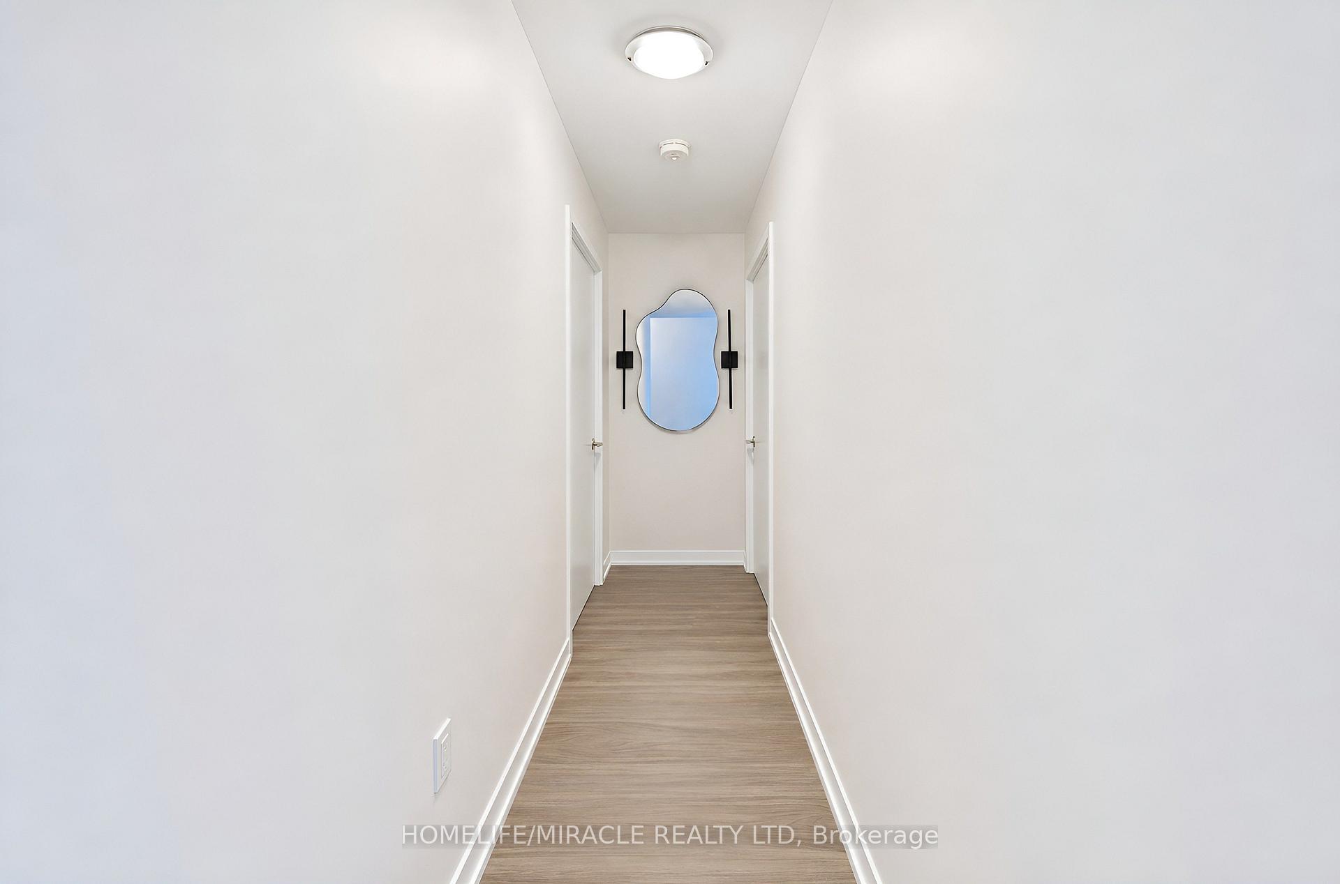 Photo 8 of Unit 813, 10 Abeja Street, Vaughan, Concord — HOMEH
