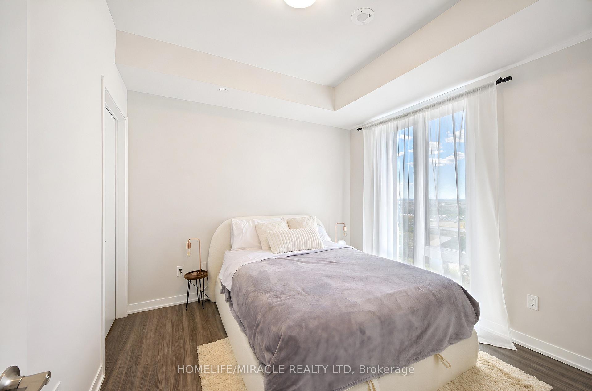 Photo 9 of Unit 813, 10 Abeja Street, Vaughan, Concord — HOMEH