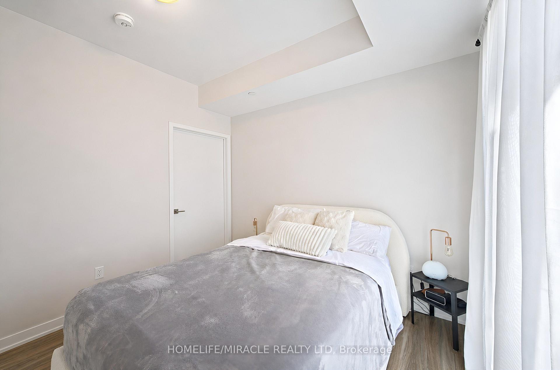 Photo 10 of Unit 813, 10 Abeja Street, Vaughan, Concord — HOMEH