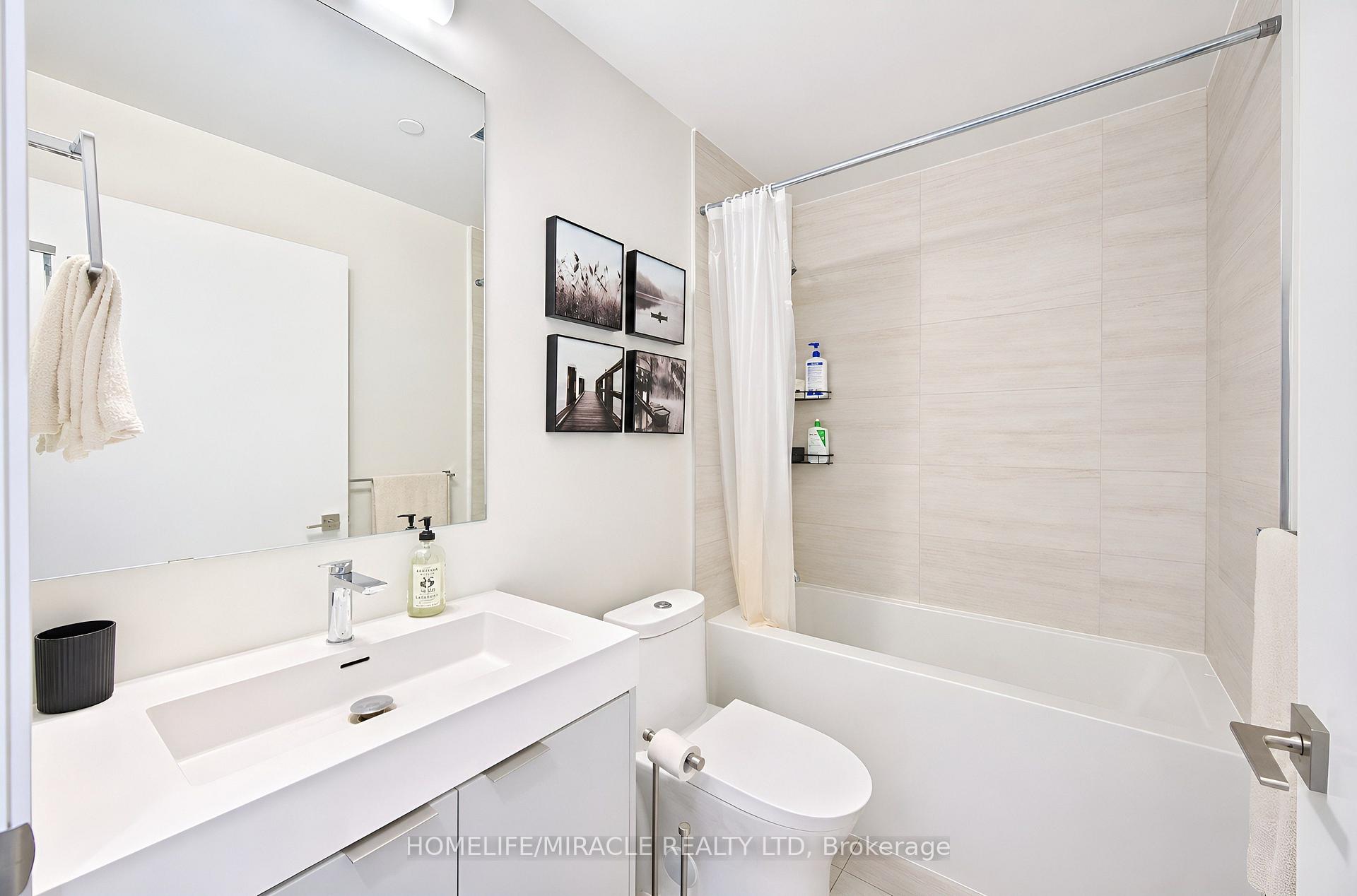Photo 15 of Unit 813, 10 Abeja Street, Vaughan, Concord — HOMEH