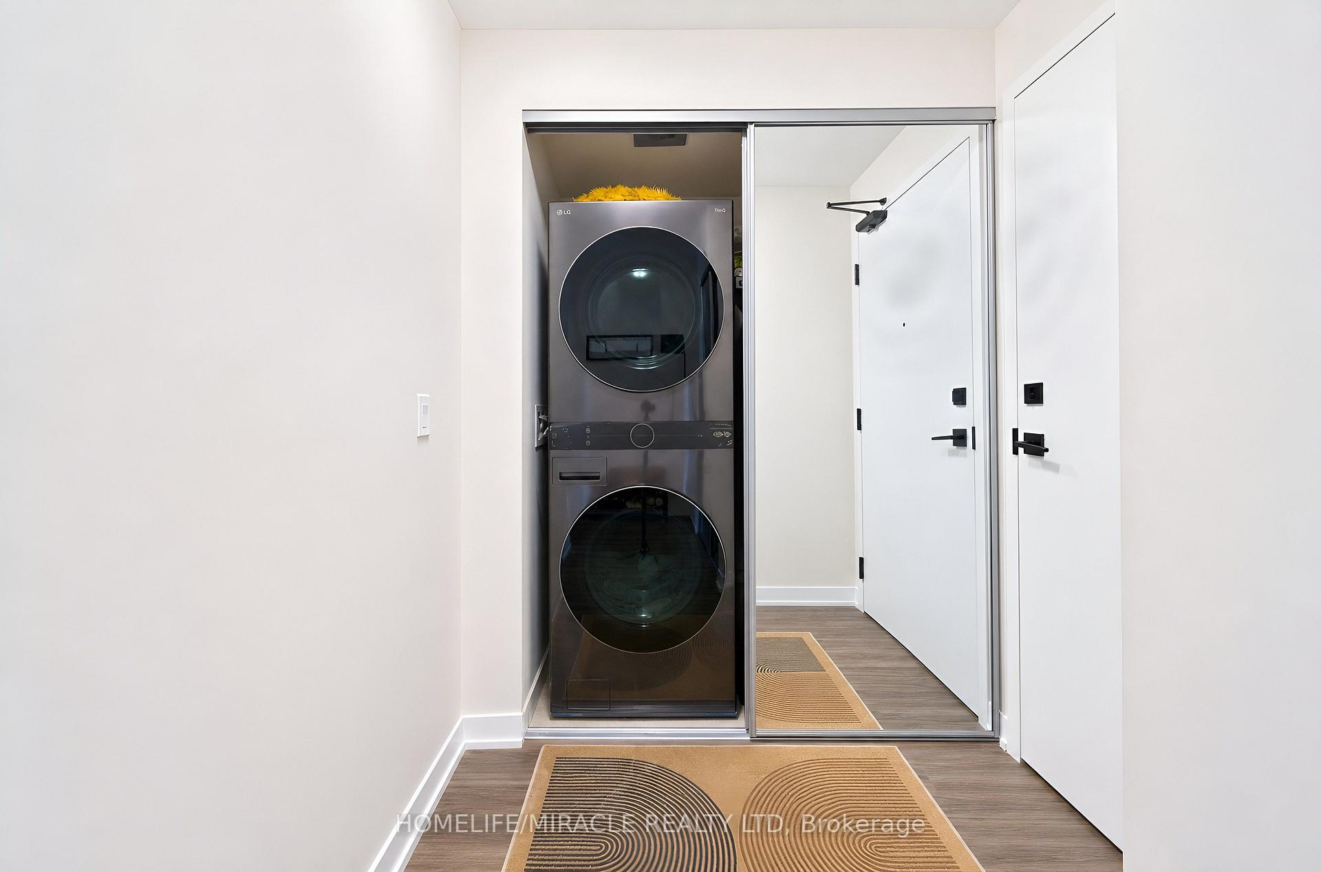 Photo 16 of Unit 813, 10 Abeja Street, Vaughan, Concord — HOMEH