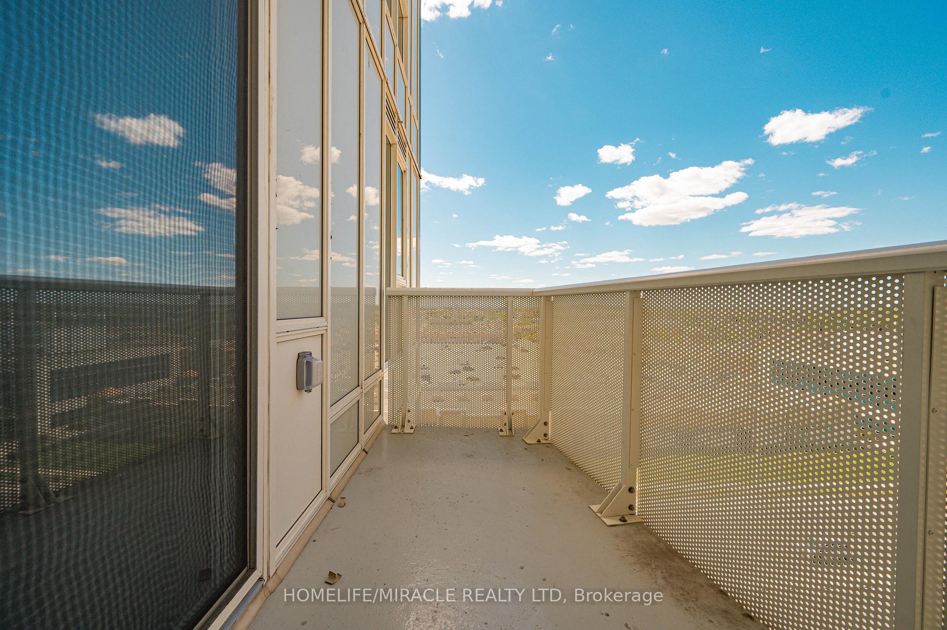 Photo 17 of Unit 813, 10 Abeja Street, Vaughan, Concord — HOMEH