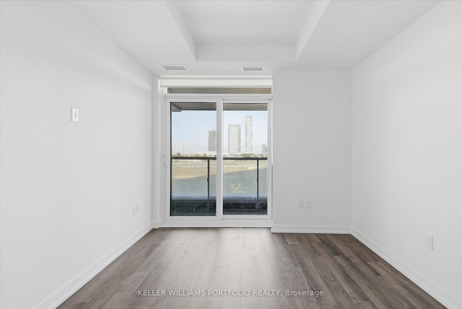 Photo 11 of Unit 210, 5 Meadowdale Road, Vaughan, Vaughan Corporate Centre — HOMEH