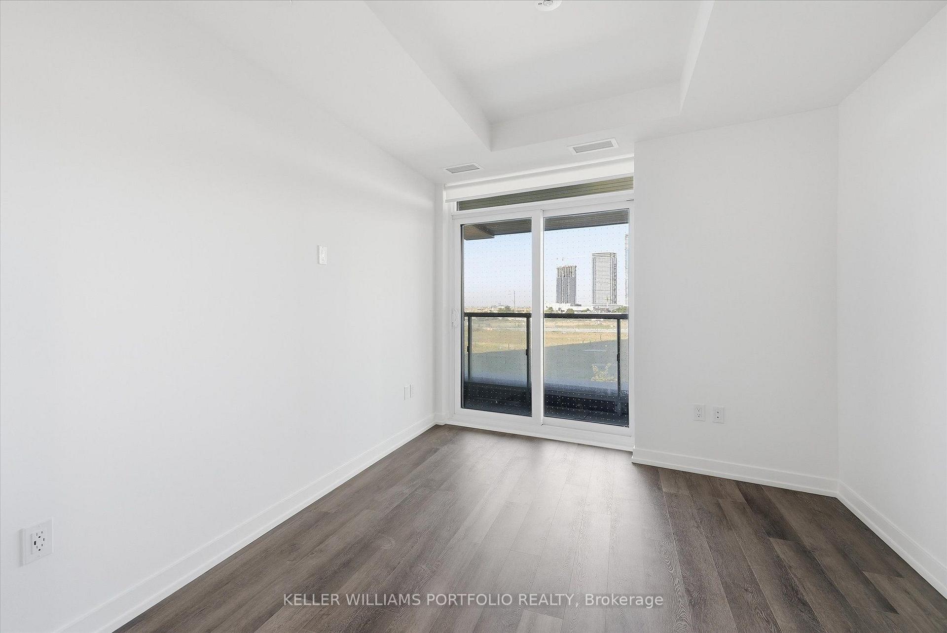 Photo 12 of Unit 210, 5 Meadowdale Road, Vaughan, Vaughan Corporate Centre — HOMEH