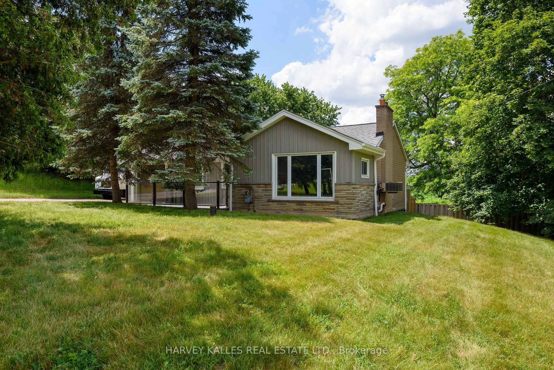 Photo 3 of Unit 50, 15140 Regional Road, Caledon, Bolton North — HOMEH