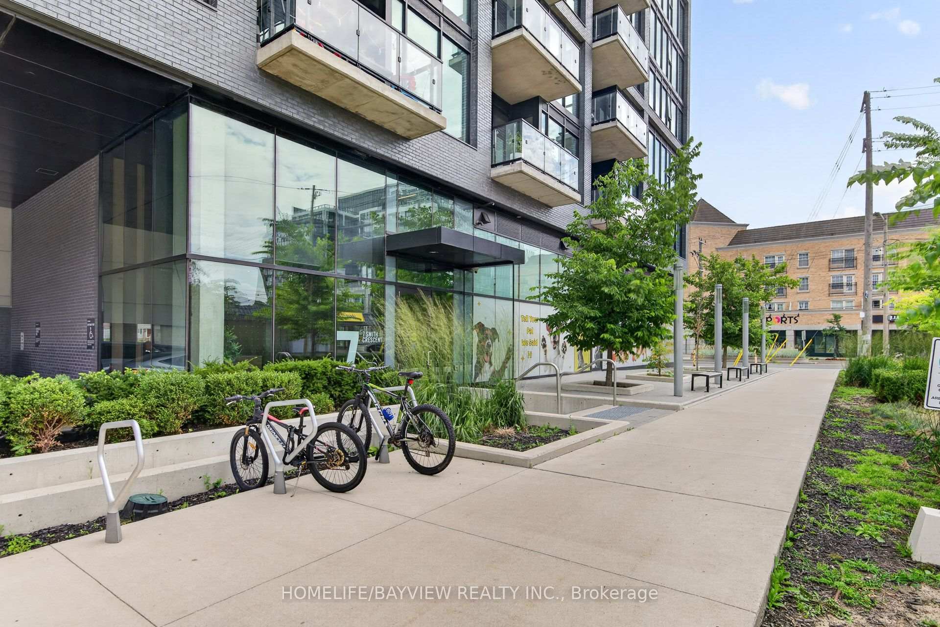 Photo 4 of Unit 609, 7 Smith Crescent, Etobicoke, Stonegate-Queensway — HOMEH