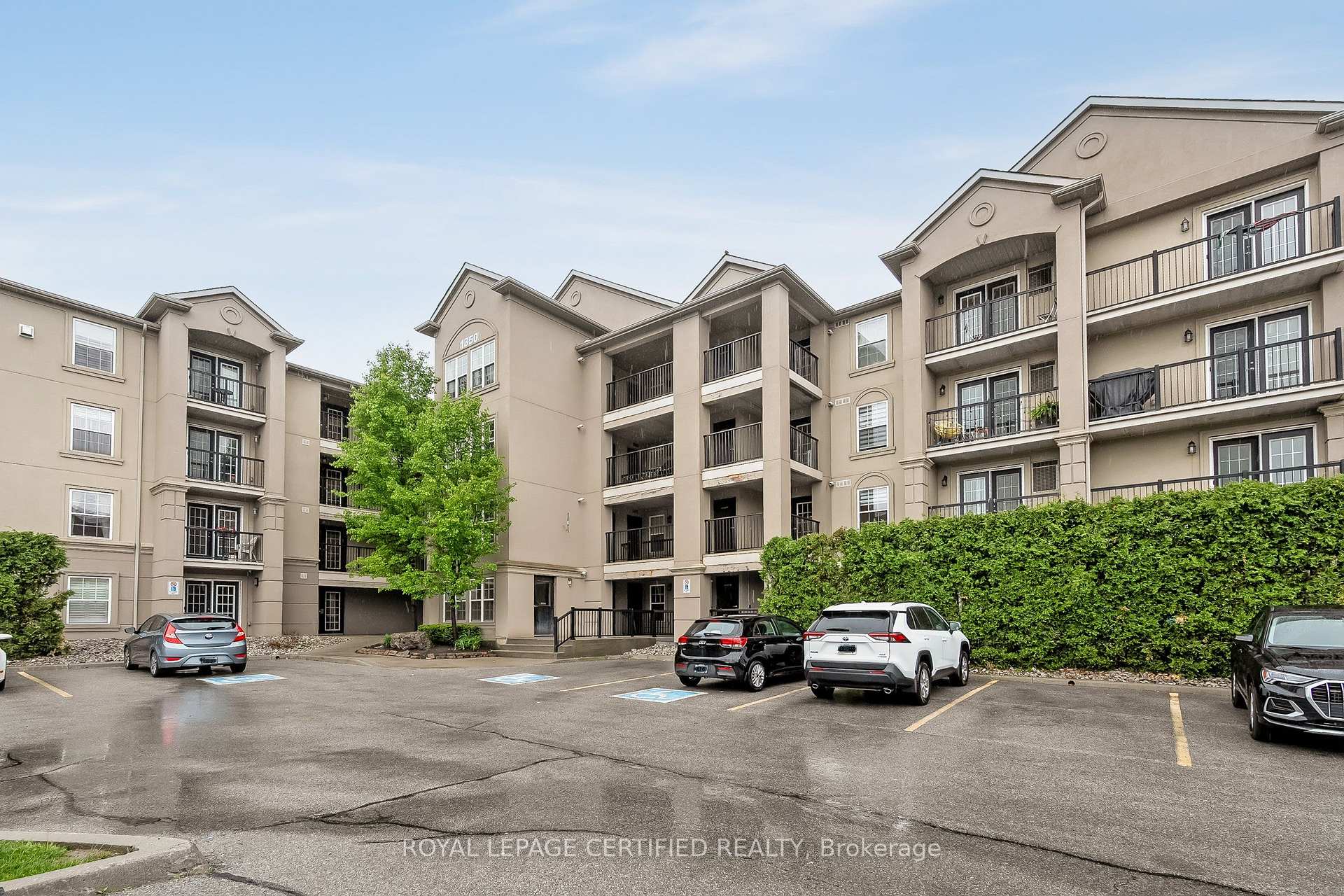 Photo 4 of Unit 308, 1350 Main Street E, Milton, Dempsey — HOMEH