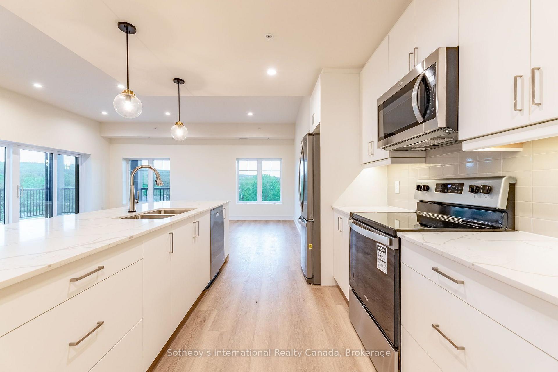 Photo 14 of Unit 423, 121 Mary Street, Clearview, Creemore — HOMEH
