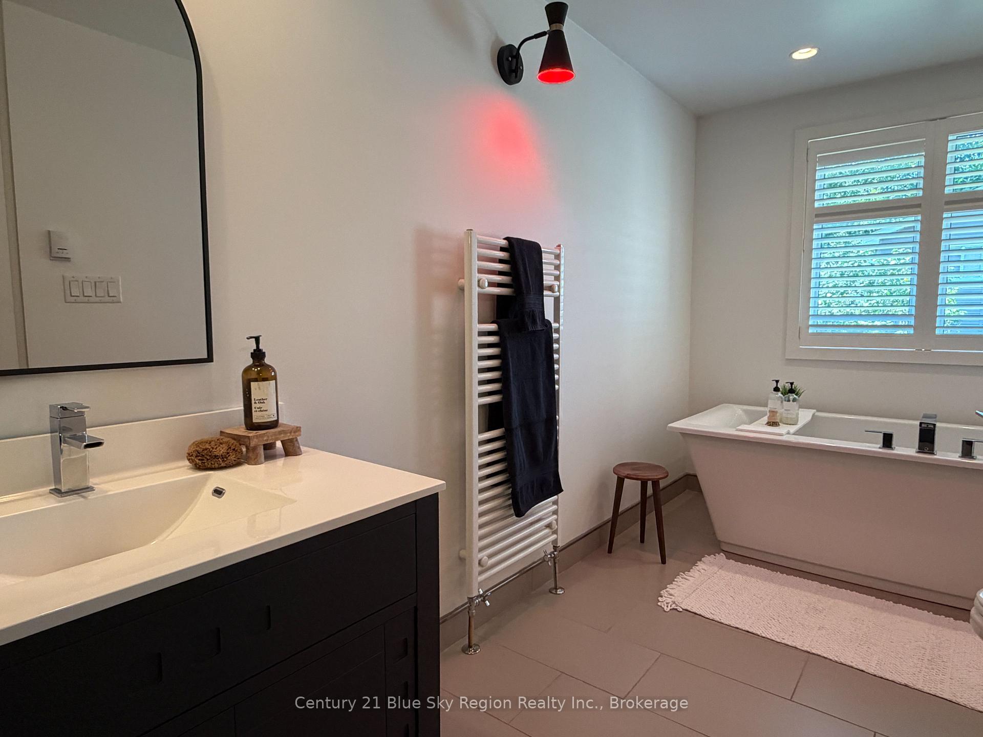 Photo 19 of 356 Lakeside Drive, North Bay, Birchaven — HOMEH